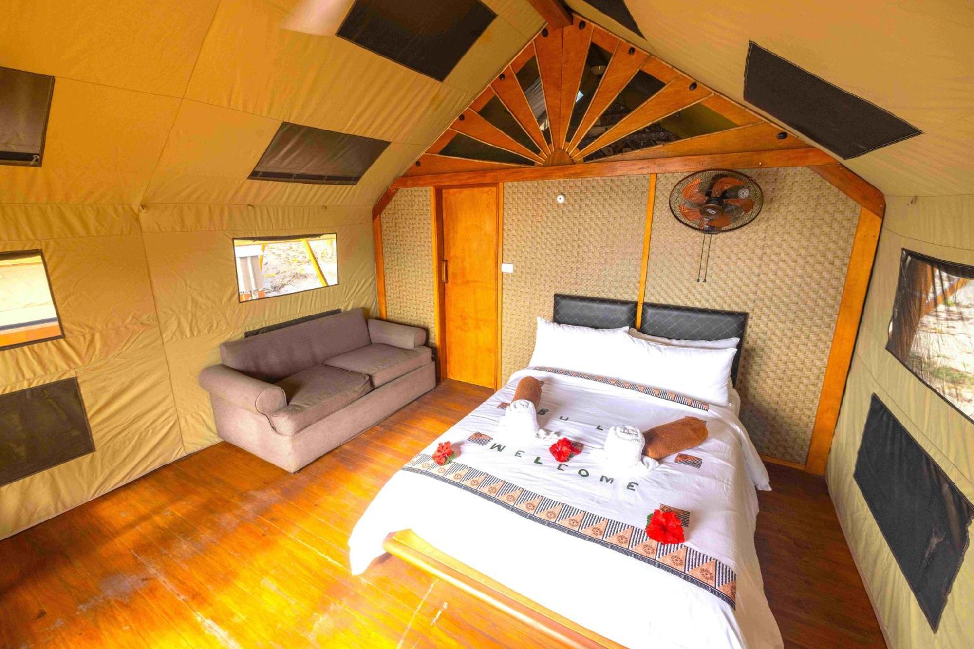 Barefoot Kuata Island Resort Εξωτερικό φωτογραφία